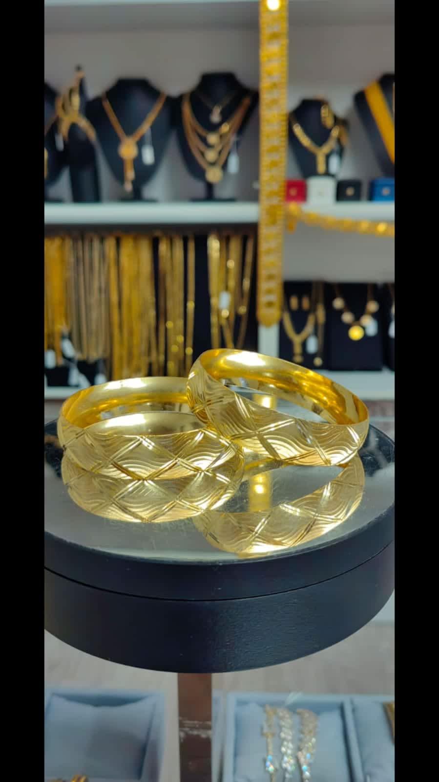 BL15009 bileziği ön görünüm, 1.50 cm bilezik modeli